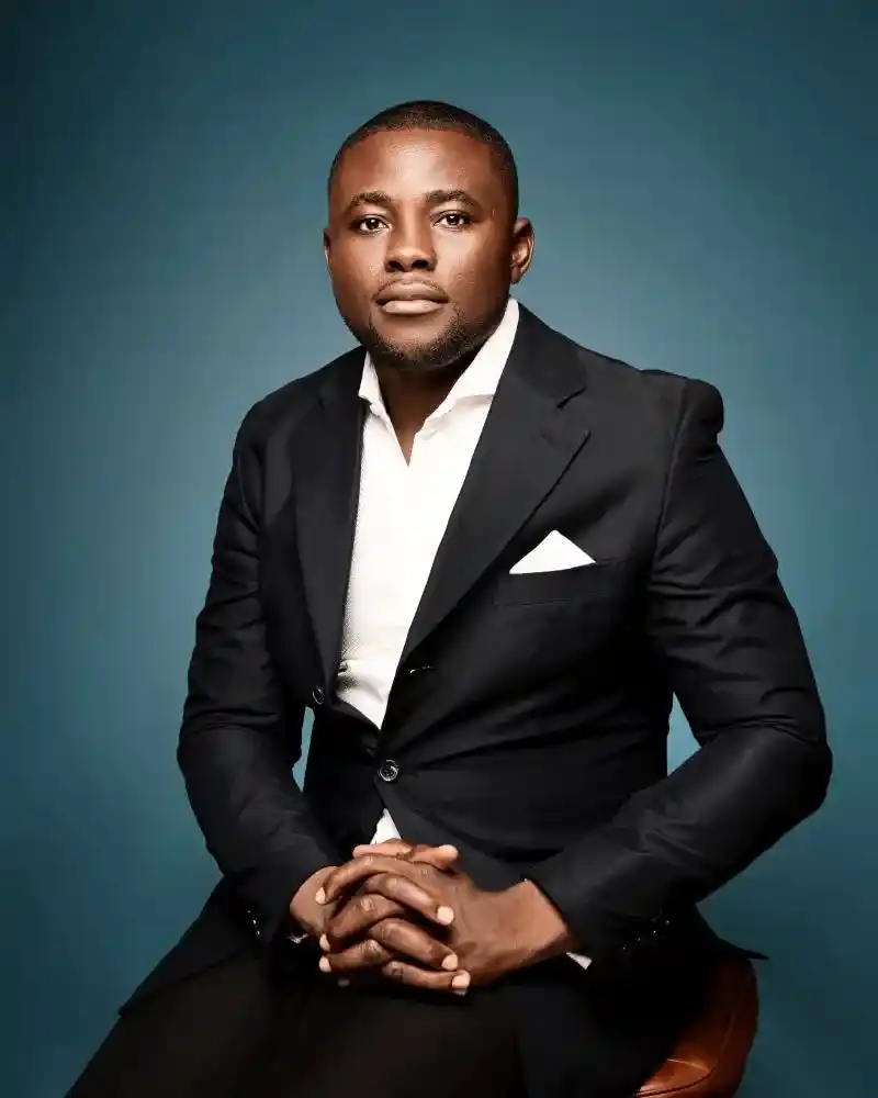 Dr. JEAN JUNIOR EYE NGOA